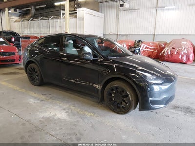 7SAYGDEEXPF****** · 2023 TESLA MODEL Y AWD/LONG RANGE DUAL MOTOR ALL-WHEEL DRIVE
