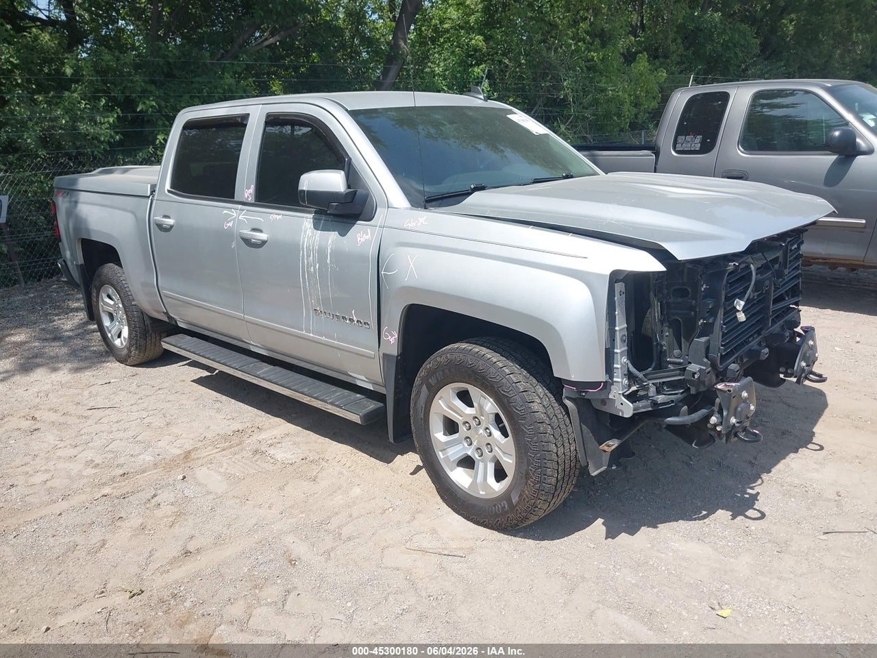 3GCUKREC7HG****** · 2017 CHEVROLET SILVERADO 1500 2LT