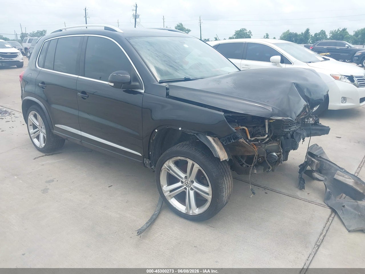 WVGAV3AX9EW****** · 2014 VOLKSWAGEN TIGUAN R-LINE