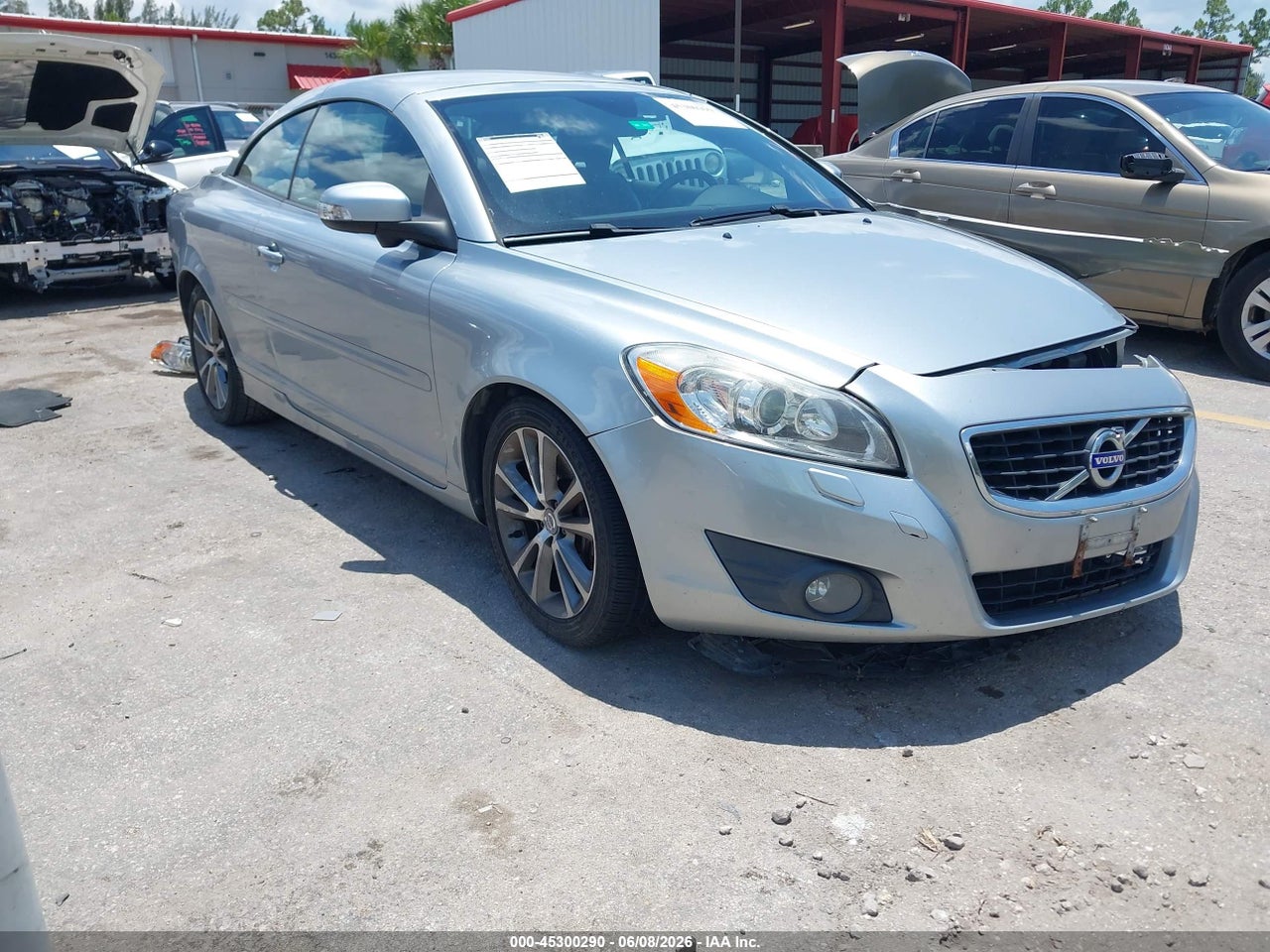 YV1672MCXBJ****** · 2011 VOLVO C70 T5