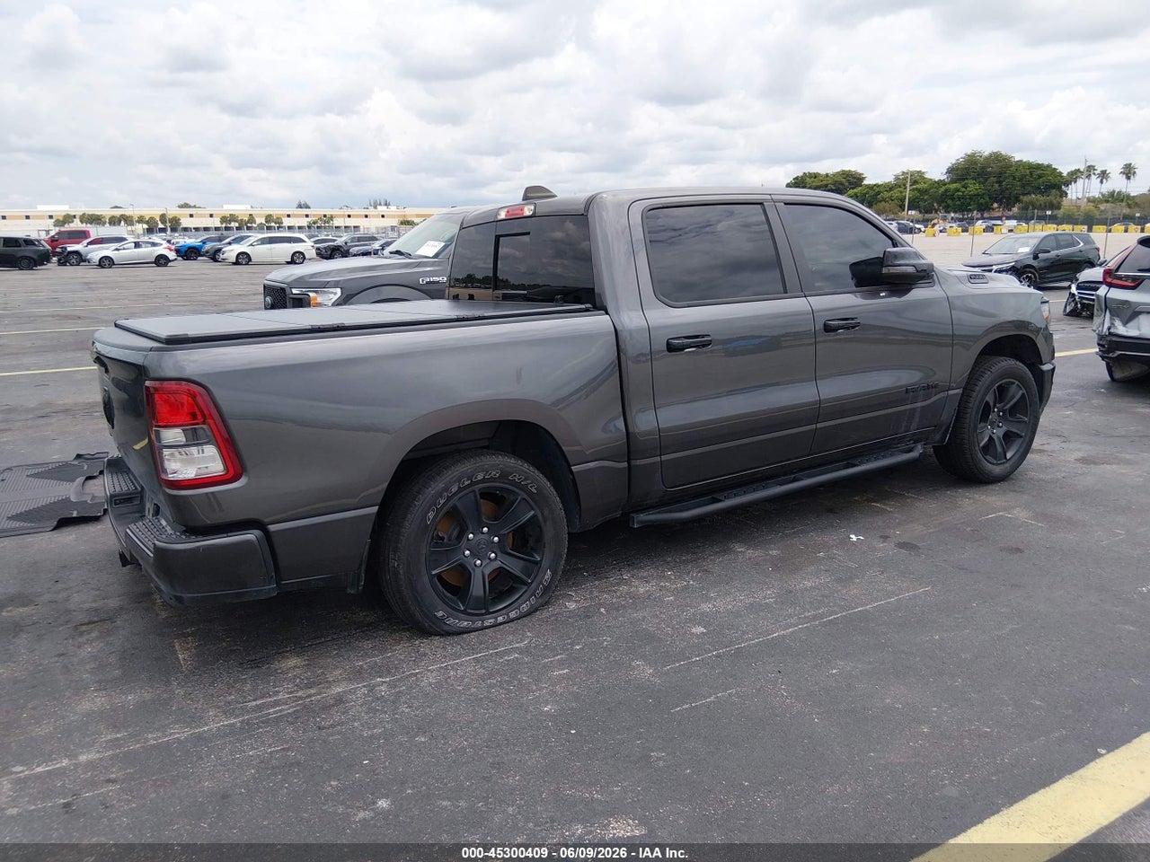2024 RAM 1500 BIG HORN  4X2 5'7 BOX · 4/11