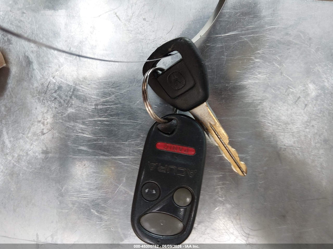 19UYA42411A****** · 2001 ACURA CL 3.2 · 11/11