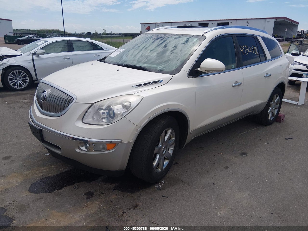 2010 BUICK ENCLAVE 1XL · 2/11