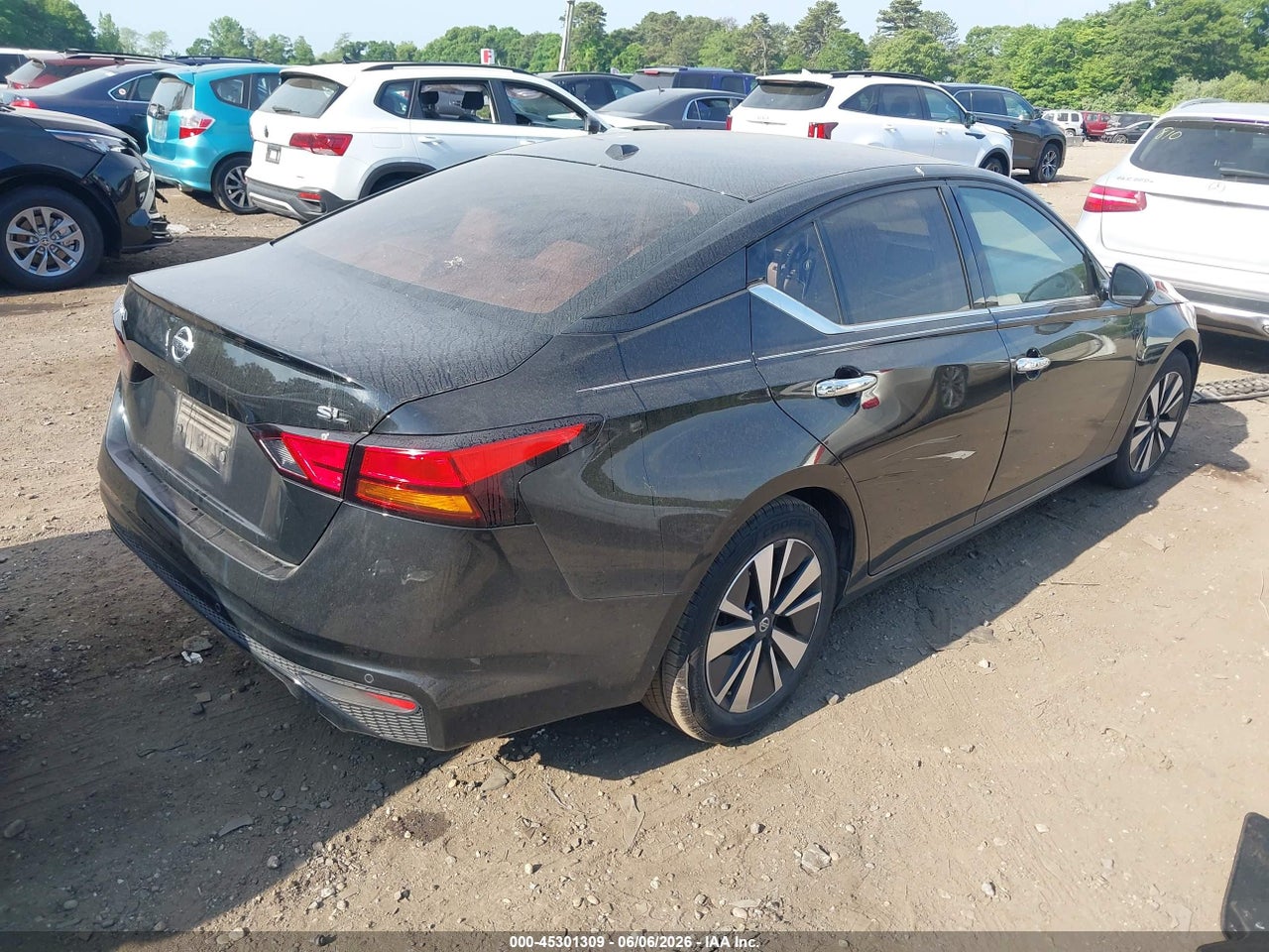 2020 NISSAN ALTIMA SL FWD · 4/11