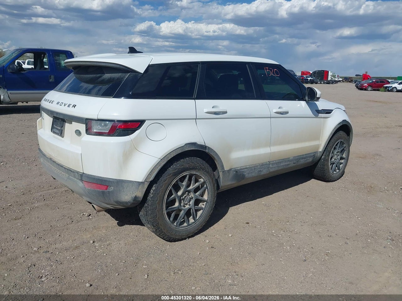 2016 LAND ROVER RANGE ROVER EVOQUE SE/SE PREMIUM · 4/11