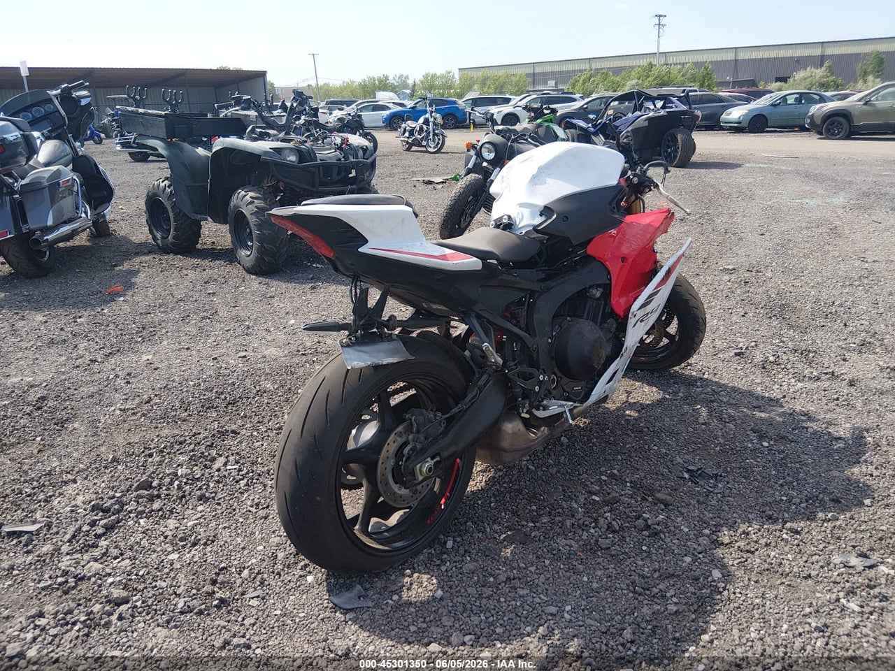 2025 YAMAHA YZF890 · 4/11