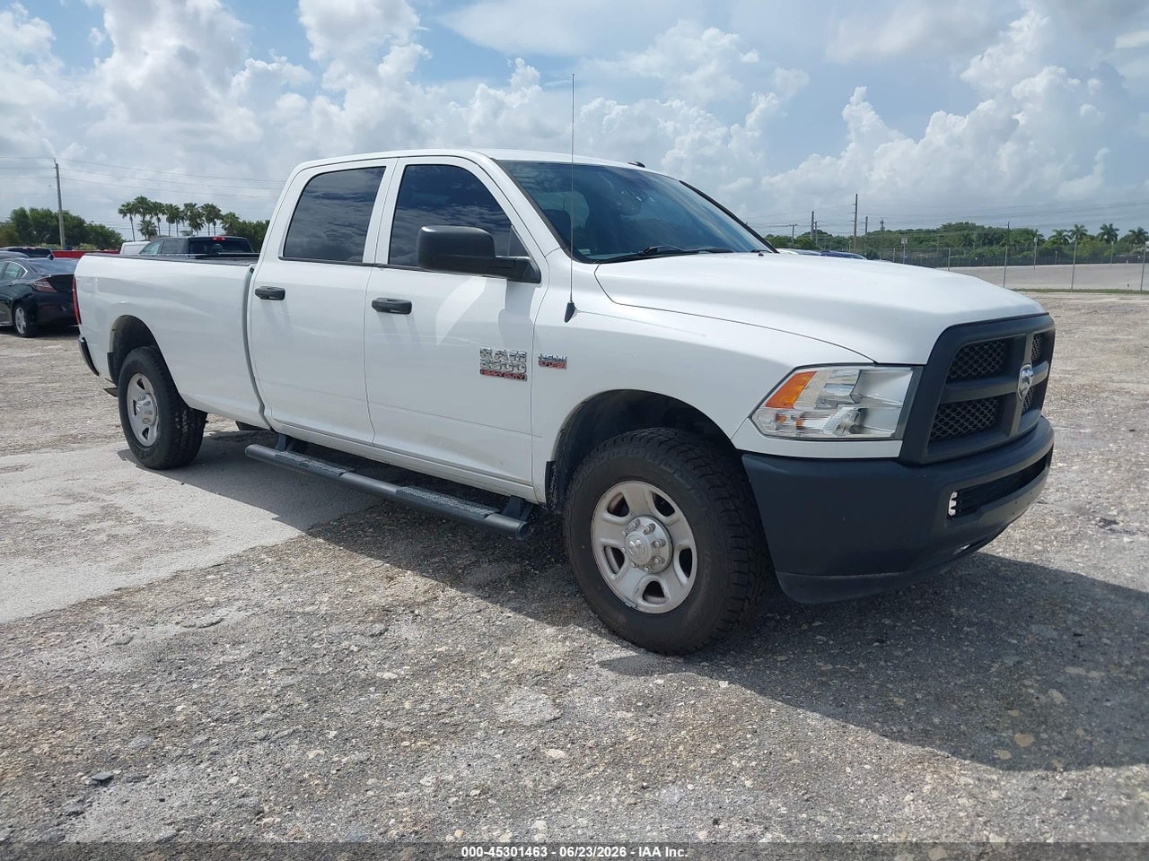 3C6TR4HT5JG****** · 2018 RAM 2500 TRADESMAN  4X2 8' BOX