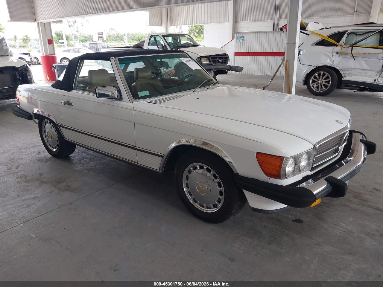 WDBBA48D5KA****** · 1989 MERCEDES-BENZ 560 SL