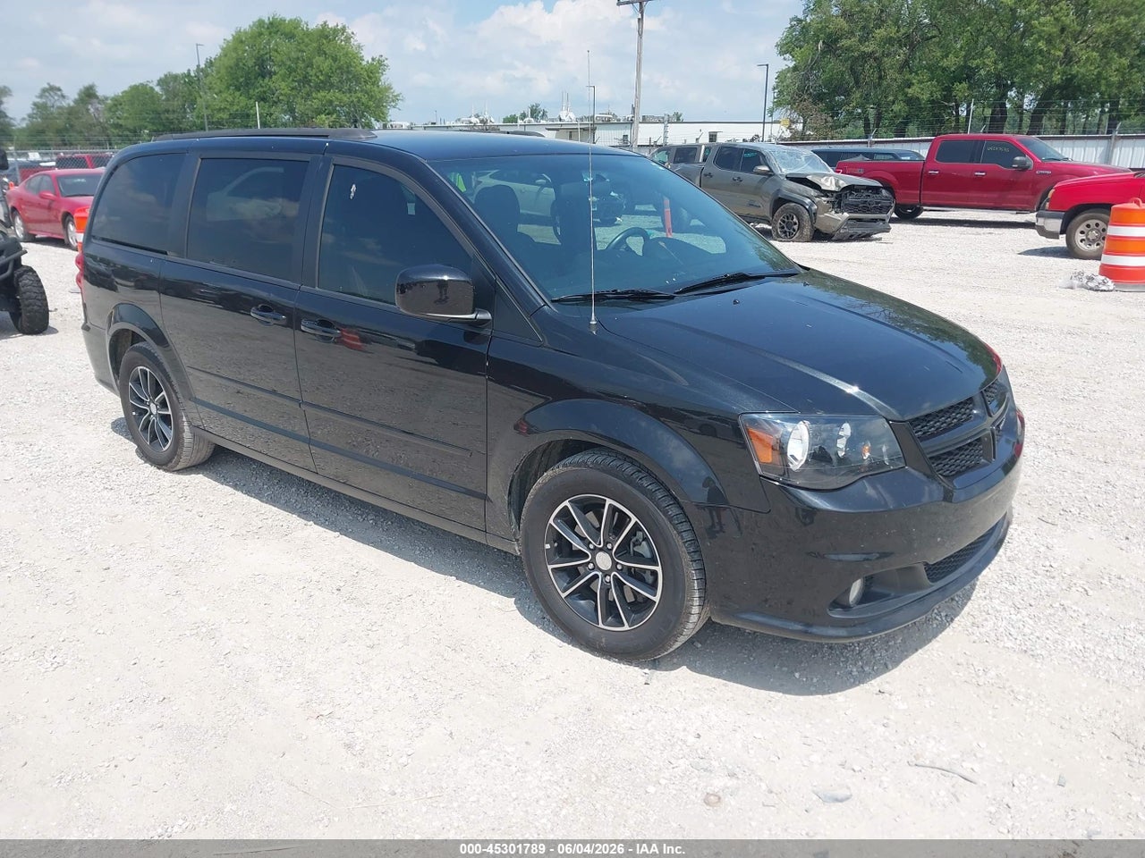 2C4RDGEG2GR****** · 2016 DODGE GRAND CARAVAN R/T
