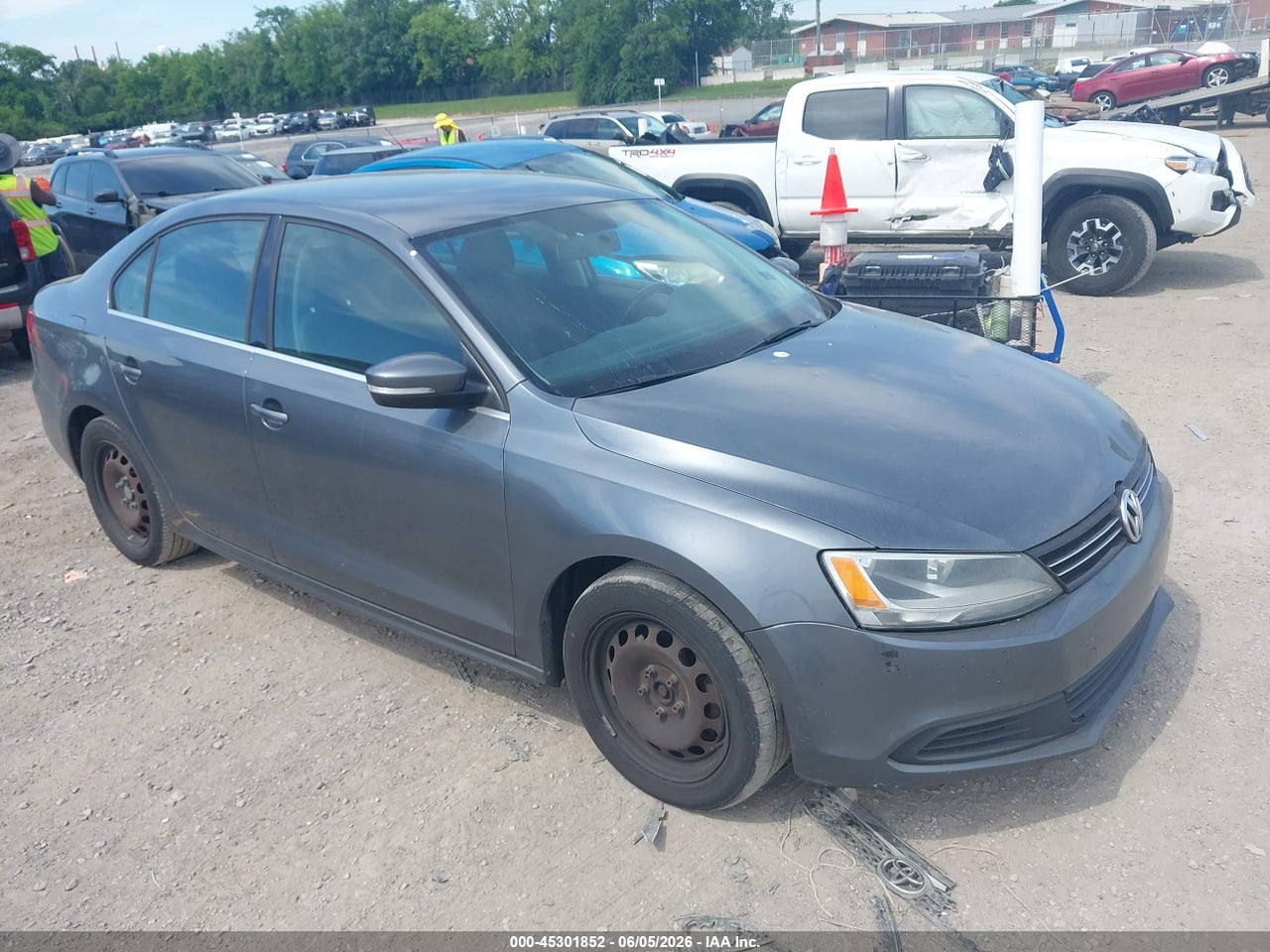 3VWDX7AJXDM****** · 2013 VOLKSWAGEN JETTA 2.5L SE