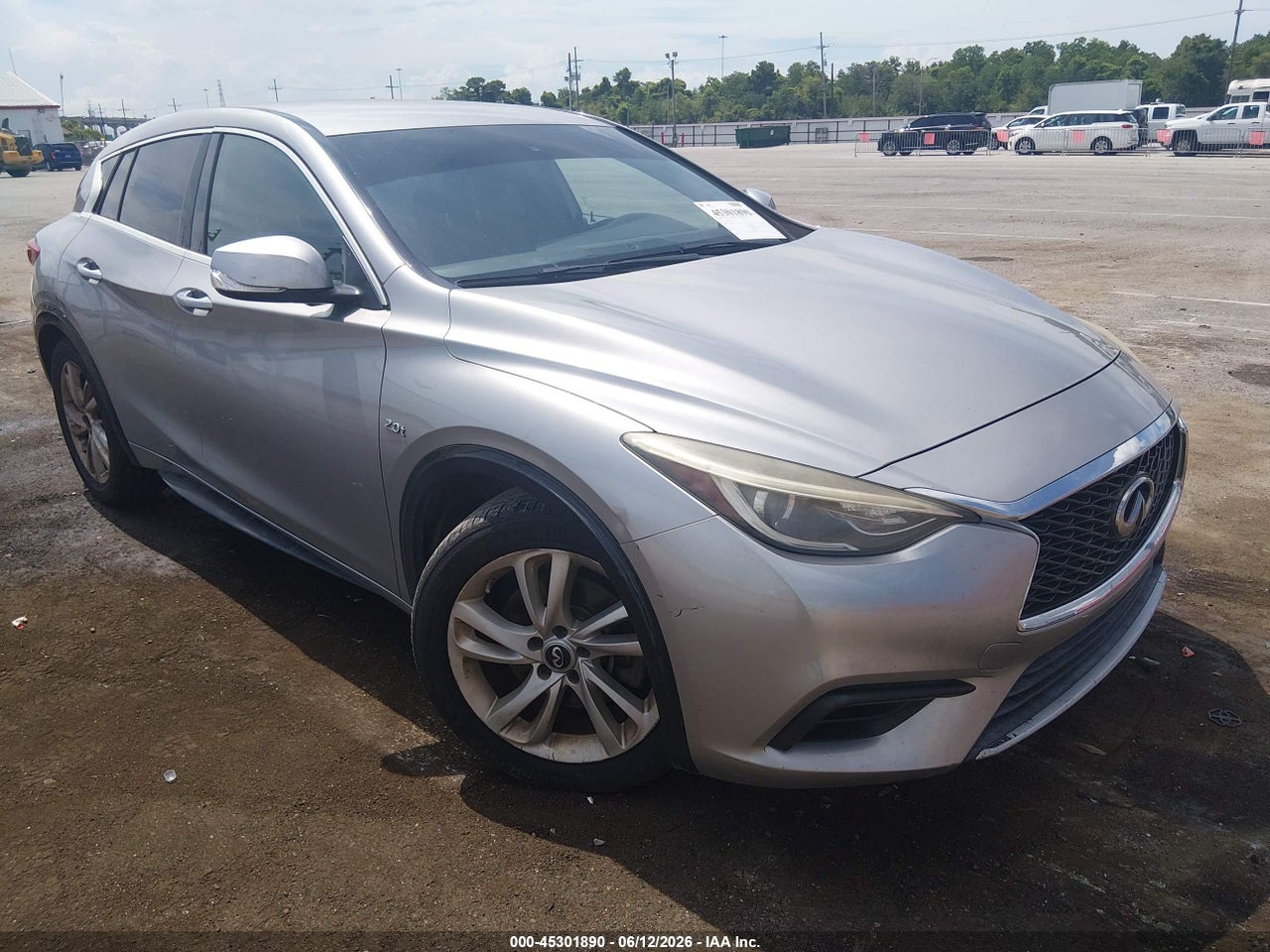 2017 INFINITI QX30