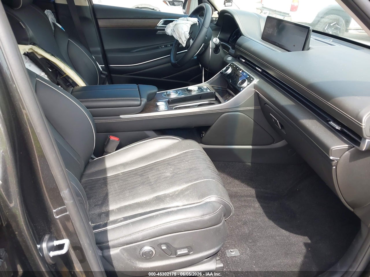 2024 GENESIS GV80 2.5T AWD · 5/11