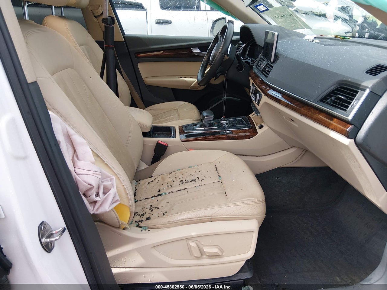 2018 AUDI Q5 2.0T PREMIUM/2.0T TECH PREMIUM · 5/11