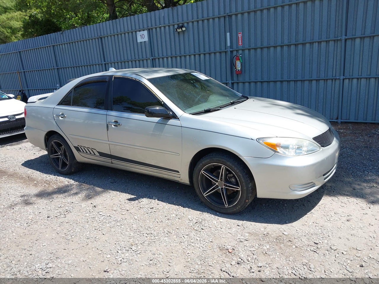 4T1BE32K24U****** · 2004 TOYOTA CAMRY LE