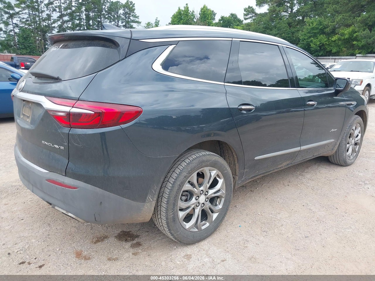 2018 BUICK ENCLAVE AVENIR · 4/11
