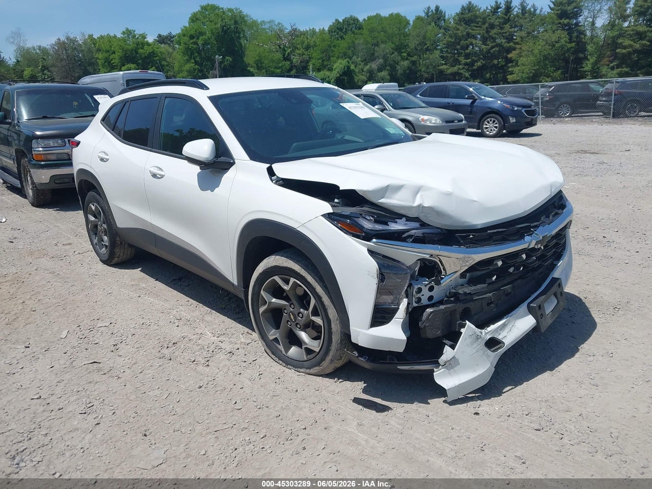KL77LHE24RC****** · 2024 CHEVROLET TRAX FWD LT