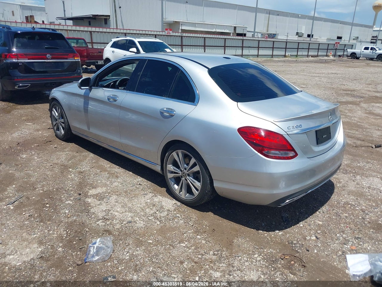2018 MERCEDES-BENZ C 300   · 3/11