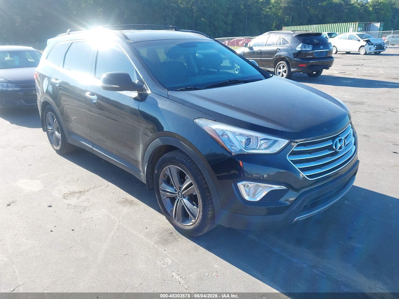 KM8SN4HF5GU****** · 2016 HYUNDAI SANTA FE SE