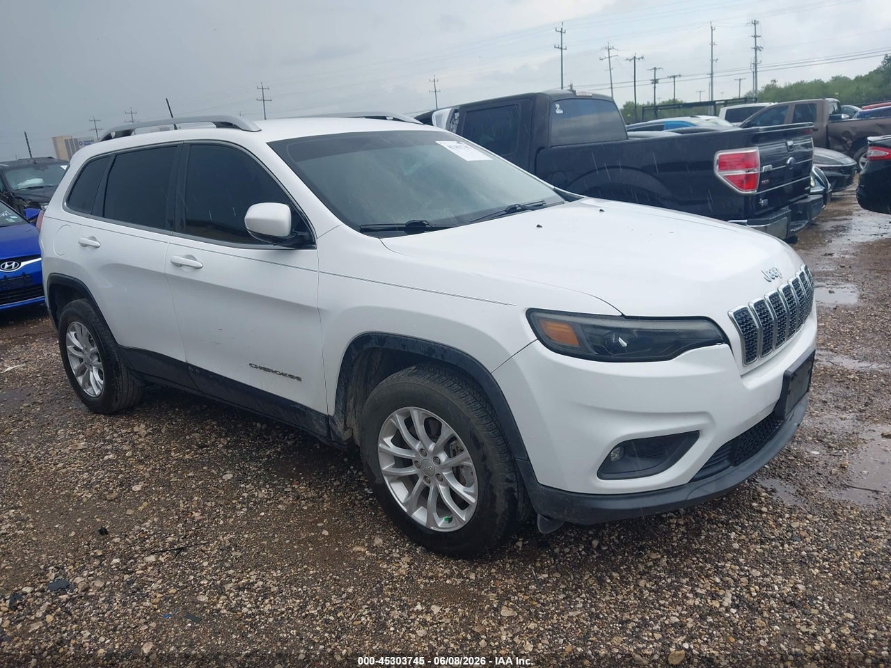 1C4PJMCX5KD****** · 2019 JEEP CHEROKEE LATITUDE 4X4