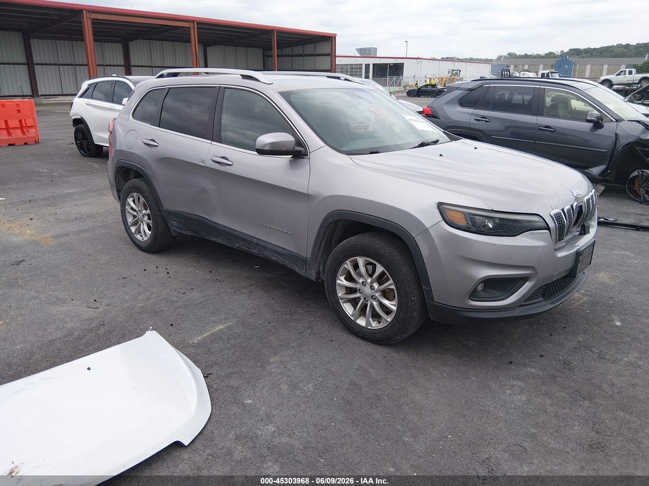 1C4PJMCB3KD****** · 2019 JEEP CHEROKEE LATITUDE 4X4