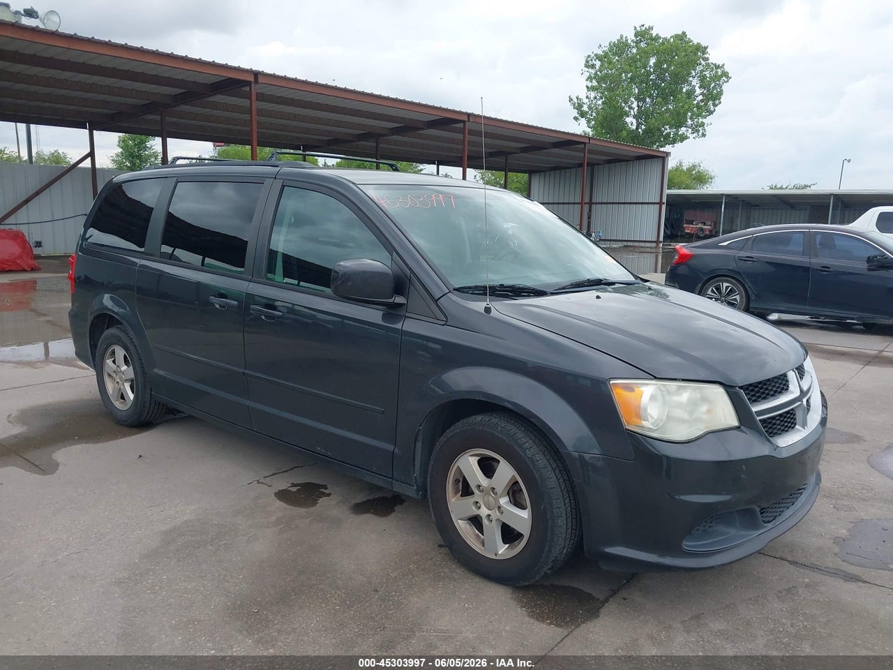 2D4RN3DG2BR****** · 2011 DODGE GRAND CARAVAN MAINSTREET