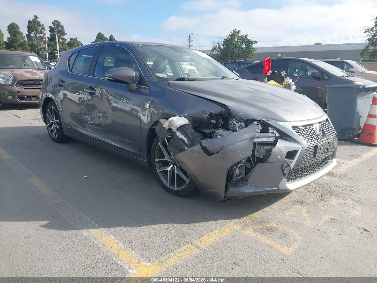 JTHKD5BH9F2****** · 2015 LEXUS CT 200H