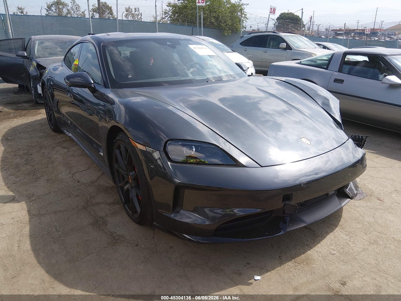 WP0AD2Y12SS****** · 2025 PORSCHE TAYCAN GTS