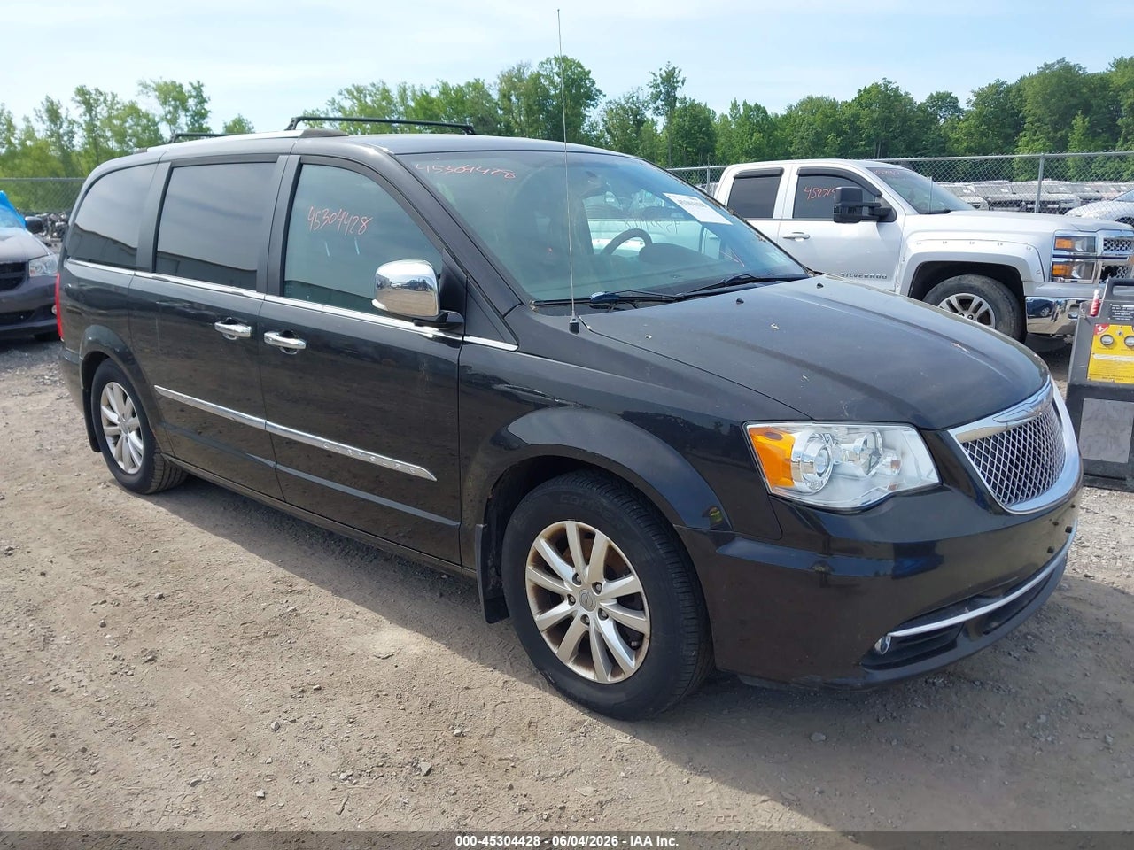 2C4RC1GG5FR****** · 2015 CHRYSLER TOWN &amp; COUNTRY LIMITED PLATINUM