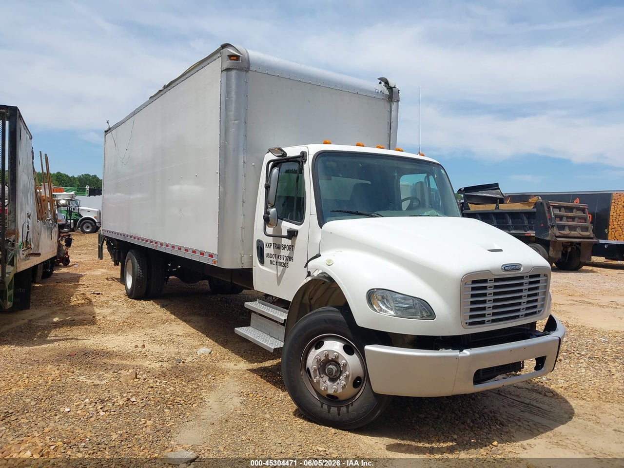 3ALACWFD4JD****** · 2018 FREIGHTLINER M2 106