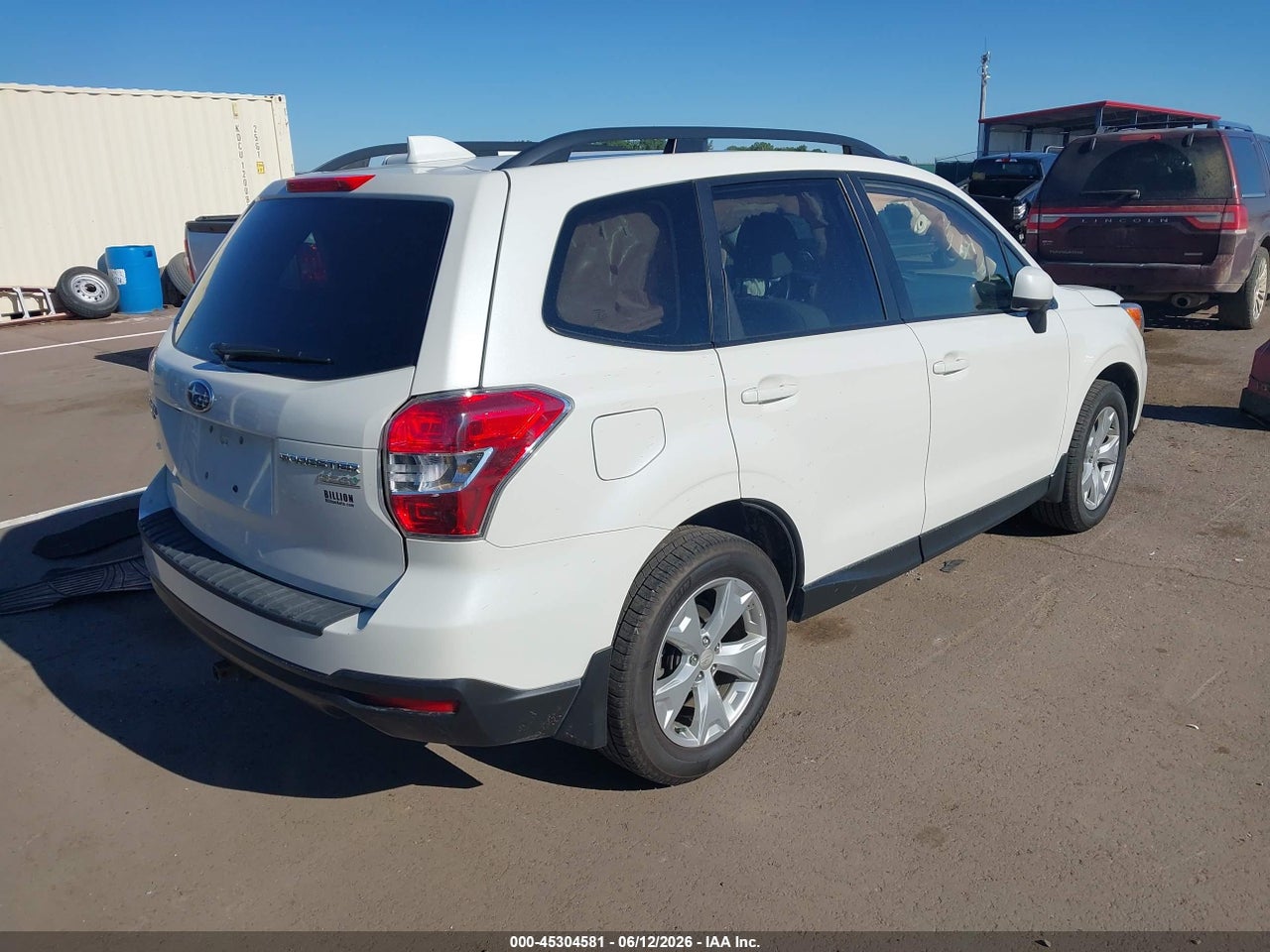 2016 SUBARU FORESTER 2.5I PREMIUM · 4/11