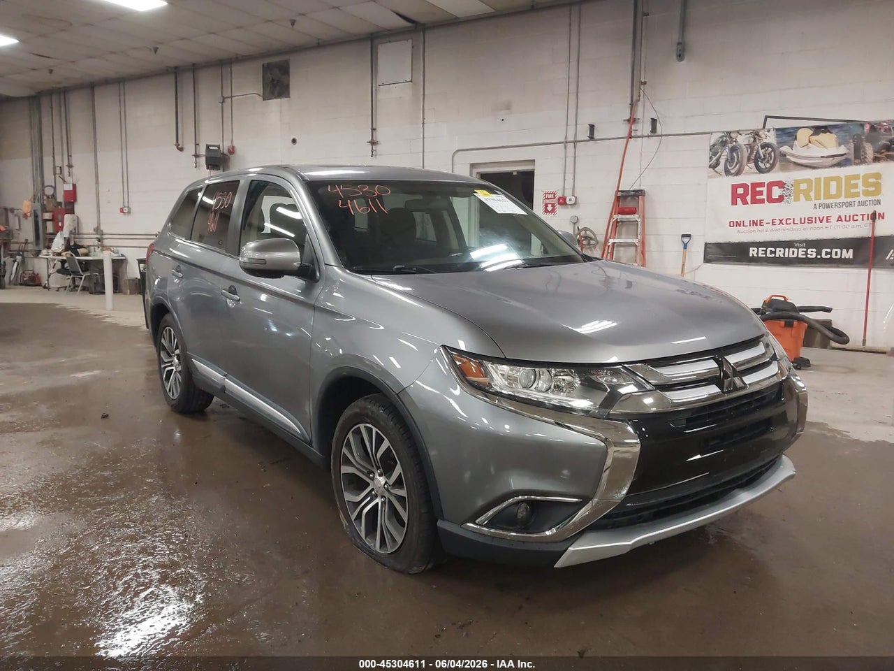 JA4AD3A36HZ****** · 2017 MITSUBISHI OUTLANDER SE