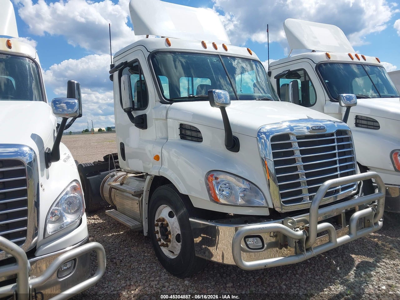 1FUJGBDV9DL****** · 2013 FREIGHTLINER CASCADIA 113