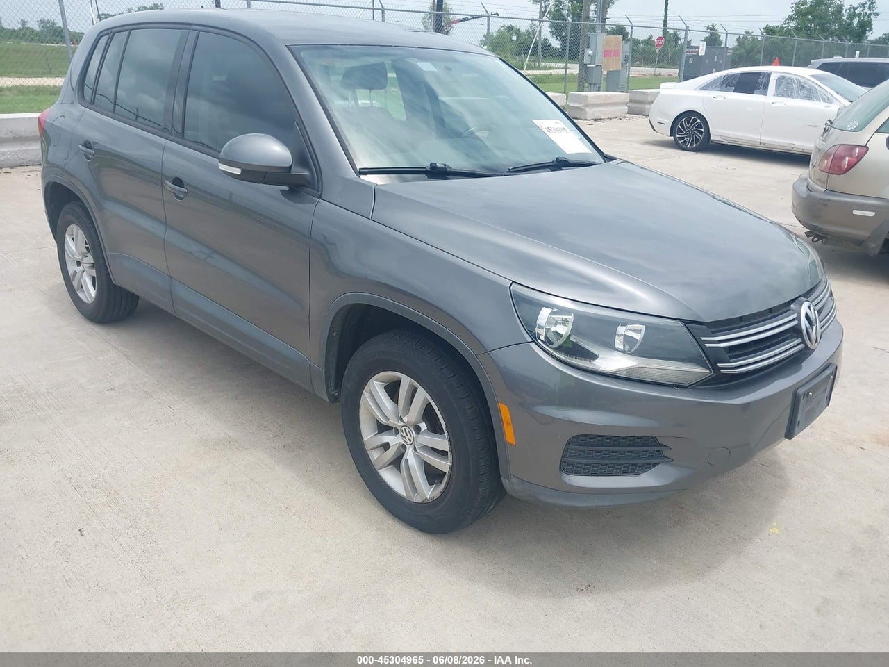 WVGAV3AX2EW****** · 2014 VOLKSWAGEN TIGUAN S