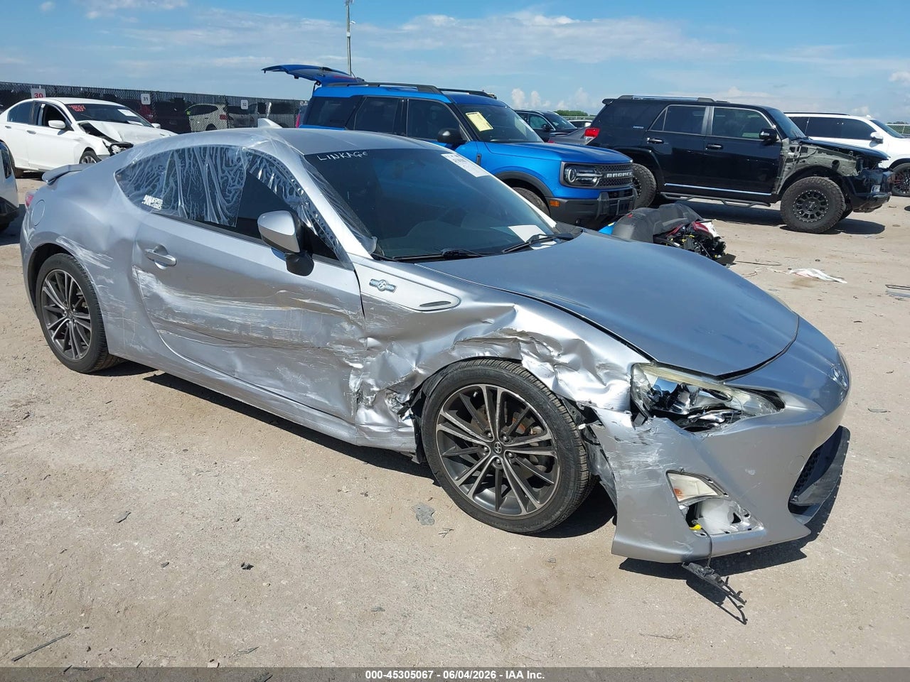 JF1ZNAA13F9****** · 2015 SCION FR-S
