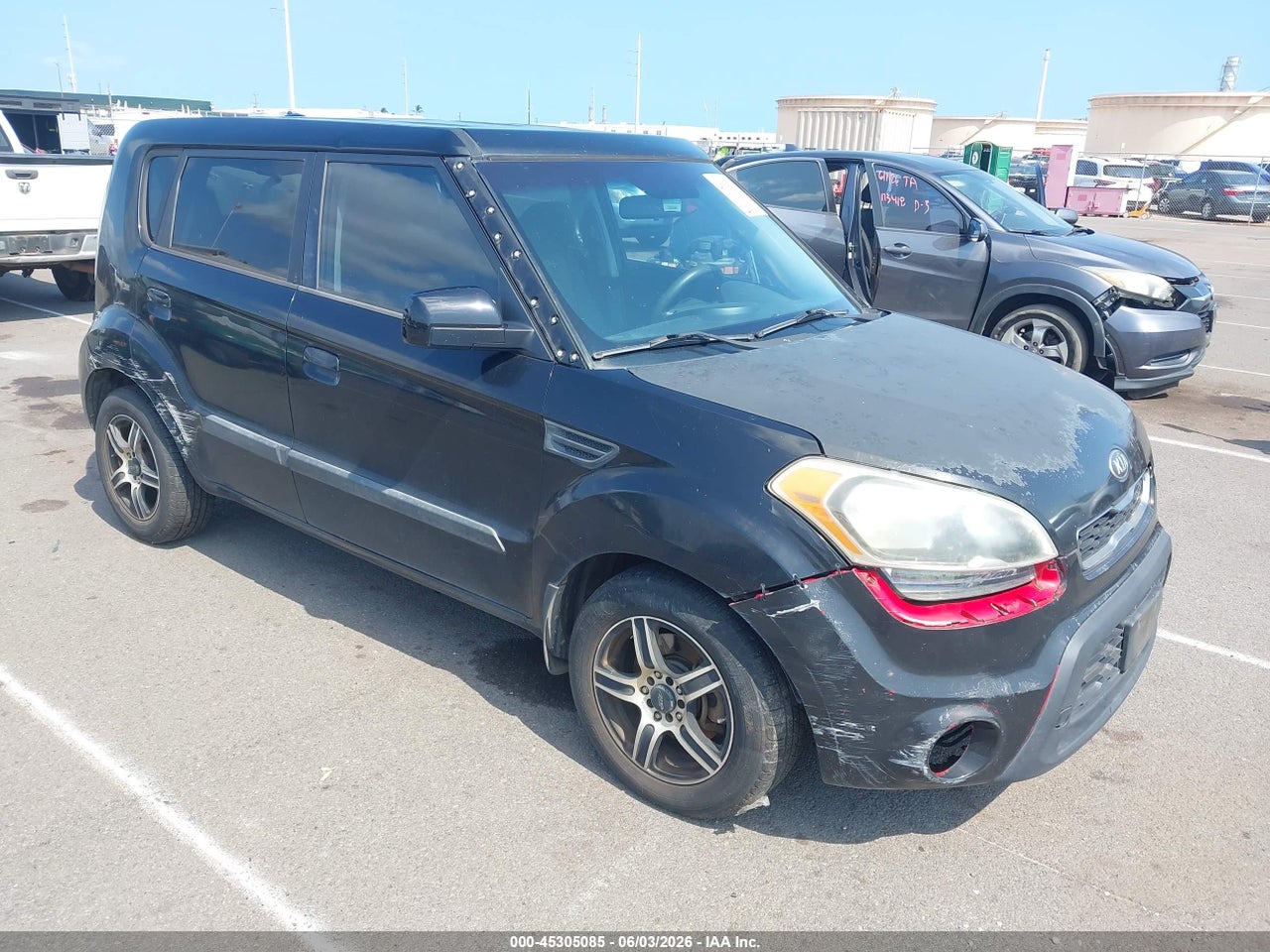 KNDJT2A26A7****** · 2010 KIA SOUL +
