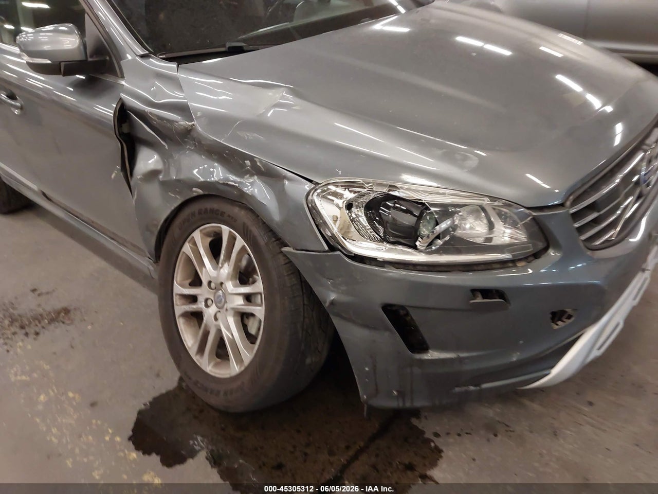 2016 VOLVO XC60 T5 PLATINUM · 6/11