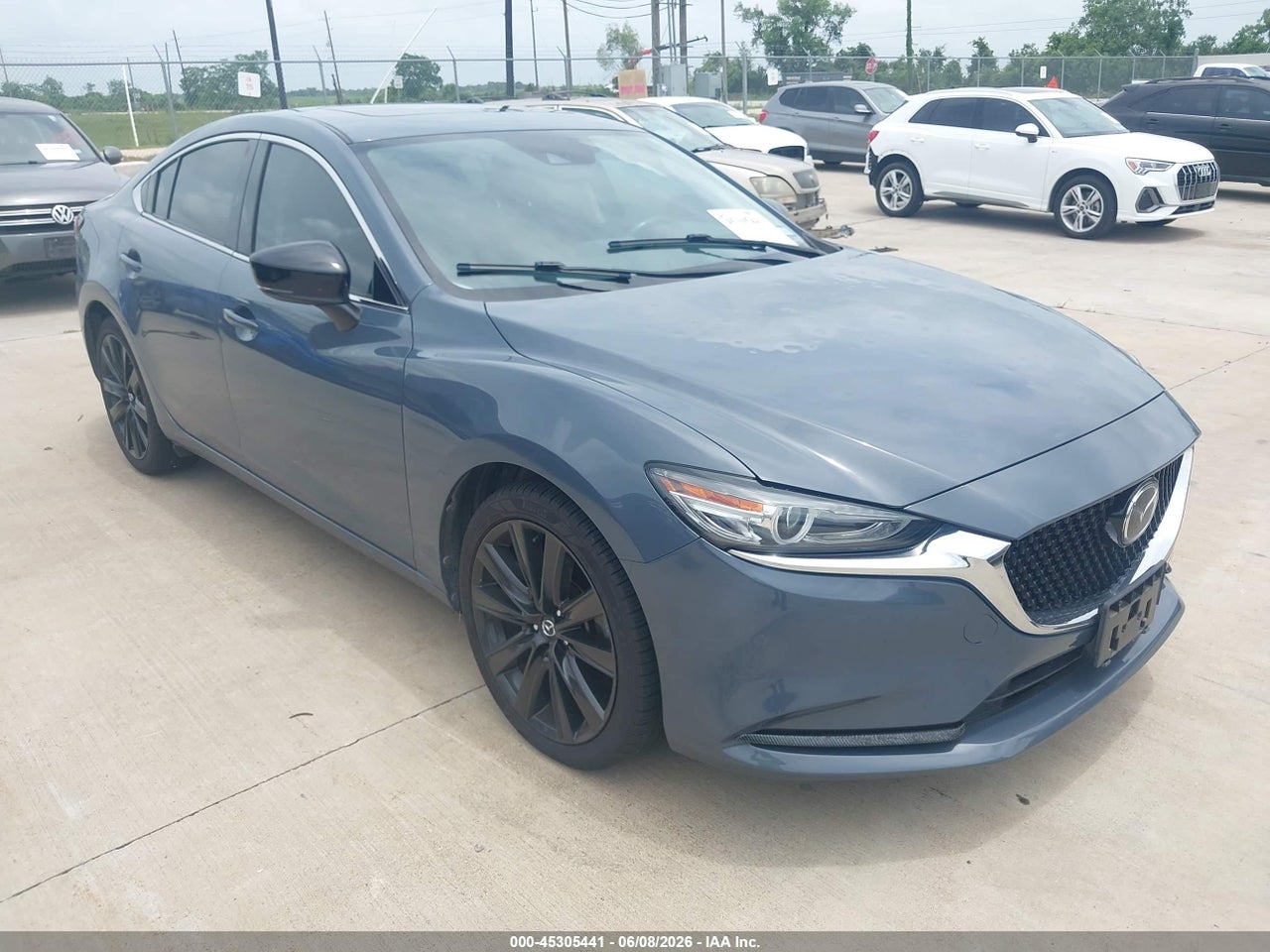 JM1GL1WY6M1****** · 2021 MAZDA MAZDA6 CARBON EDITION