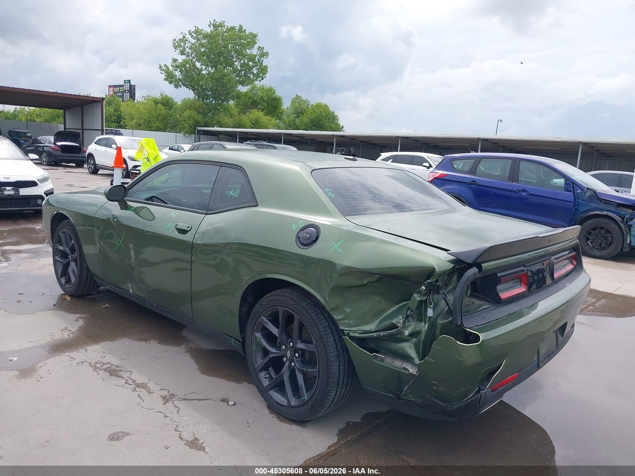 2023 DODGE CHALLENGER SXT · 3/11