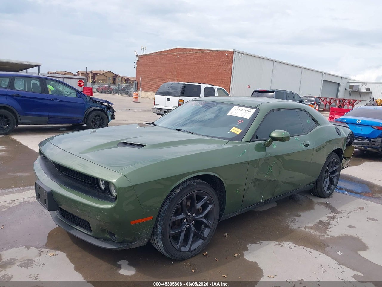 2023 DODGE CHALLENGER SXT · 2/11