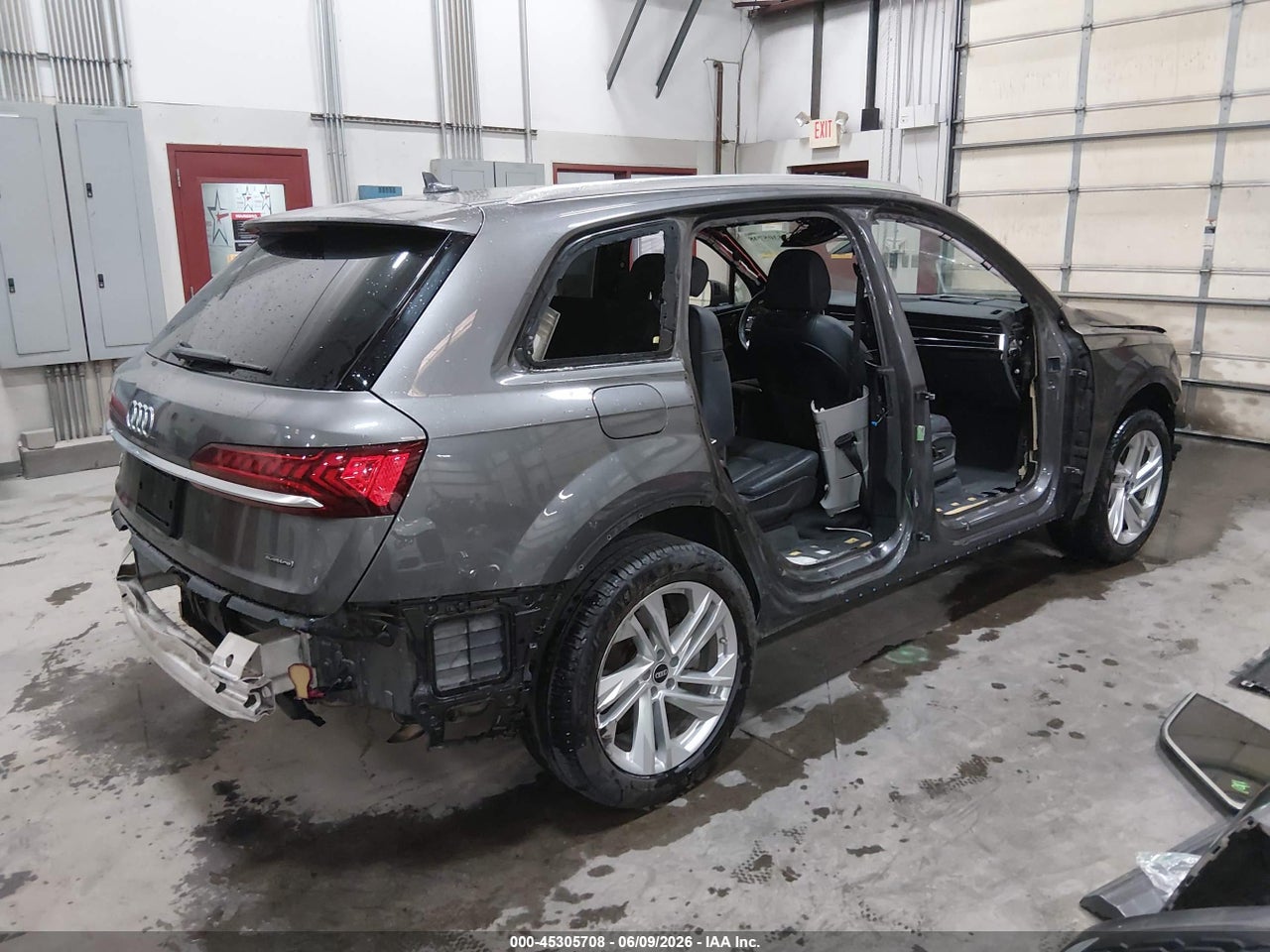 2022 AUDI Q7 PREMIUM PLUS 55 TFSI QUATTRO TIPTRONIC · 4/11