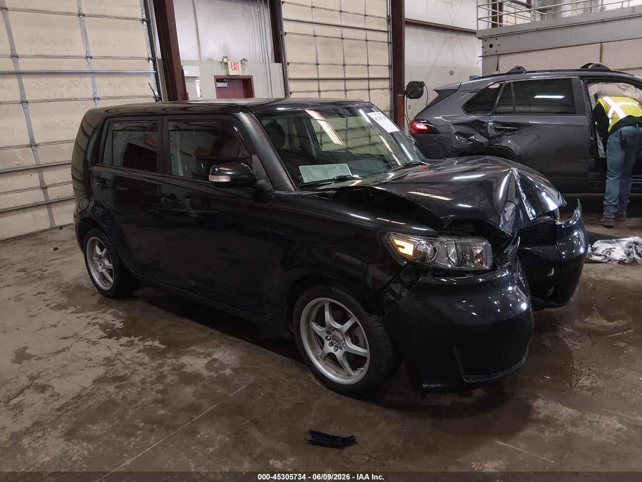 JTLKE50E891****** · 2009 SCION XB