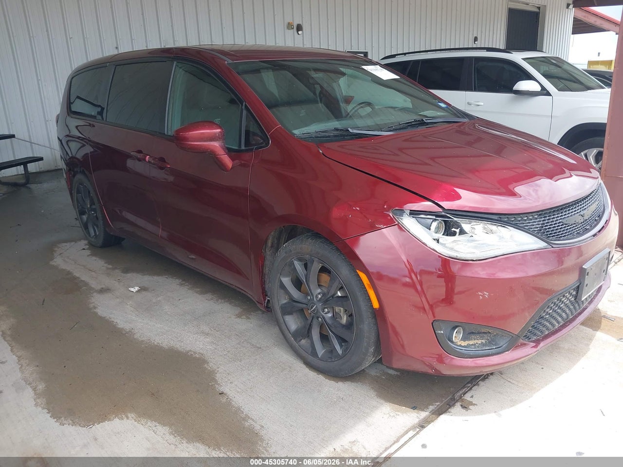 2C4RC1FG5JR****** · 2018 CHRYSLER PACIFICA TOURING PLUS