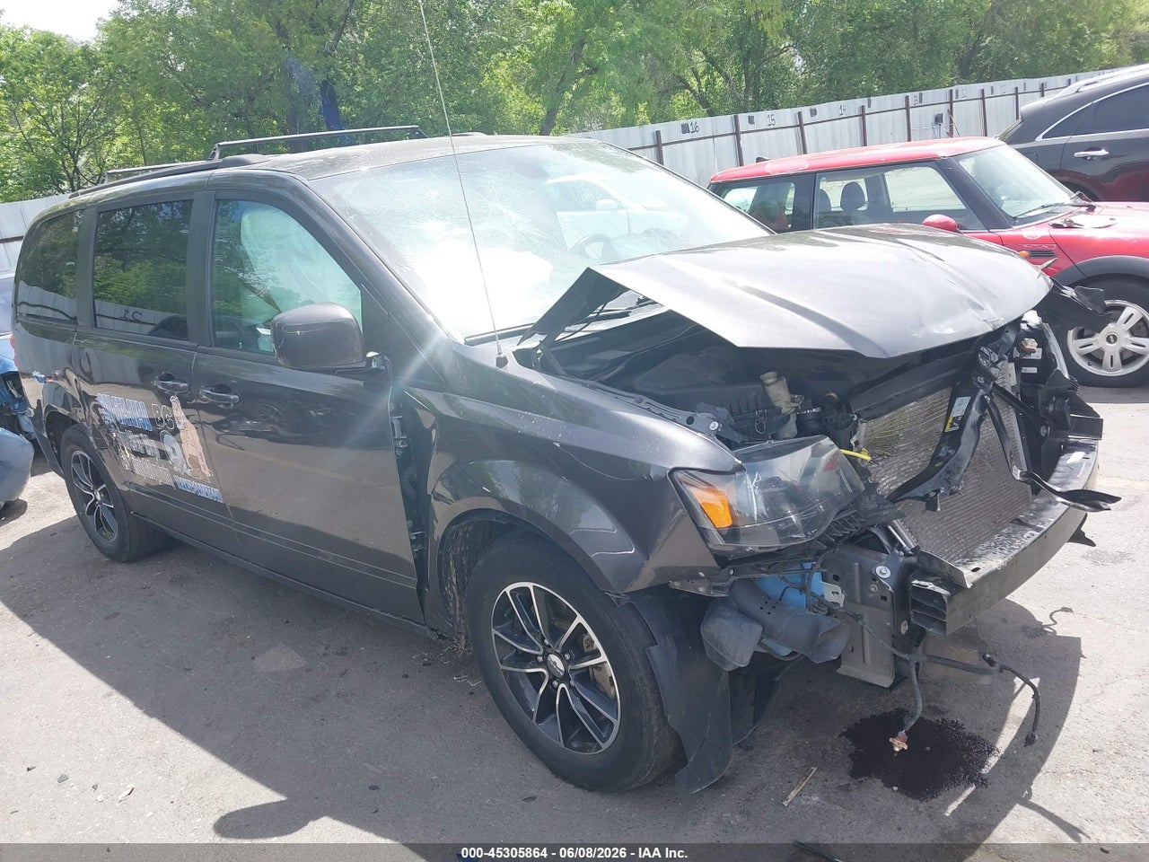 2C4RDGEGXKR****** · 2019 DODGE GRAND CARAVAN GT