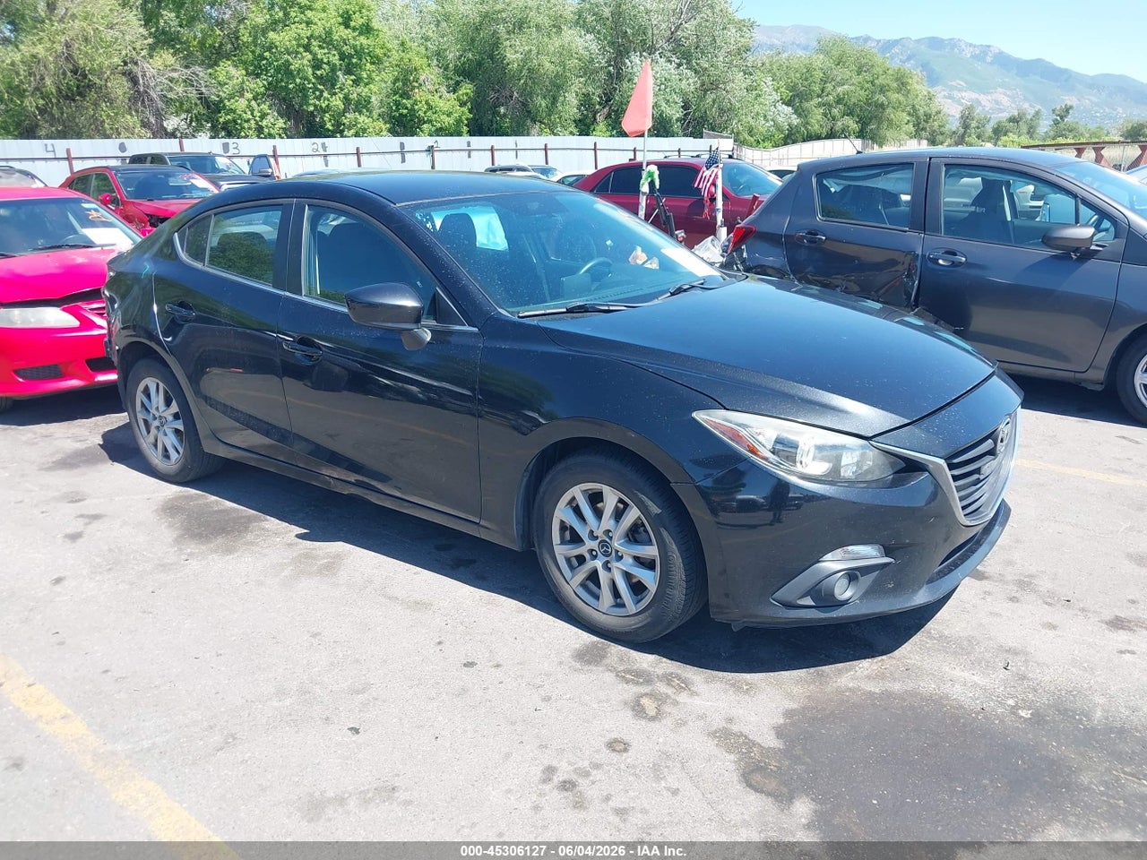 JM1BM1V71F1****** · 2015 MAZDA MAZDA3 I TOURING