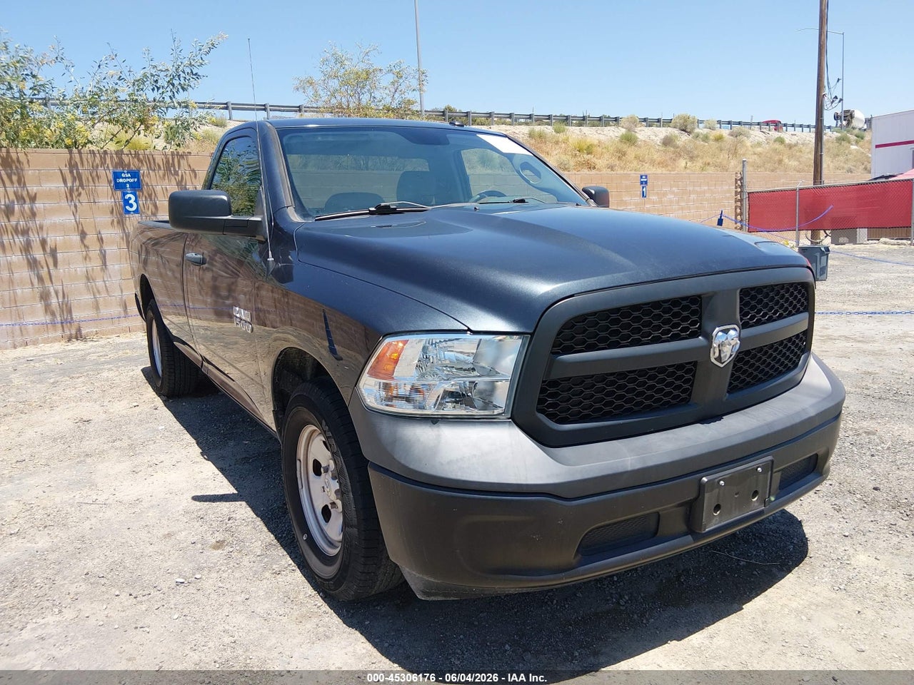 3C6JR6DG9JG****** · 2018 RAM 1500 TRADESMAN  4X2 8' BOX