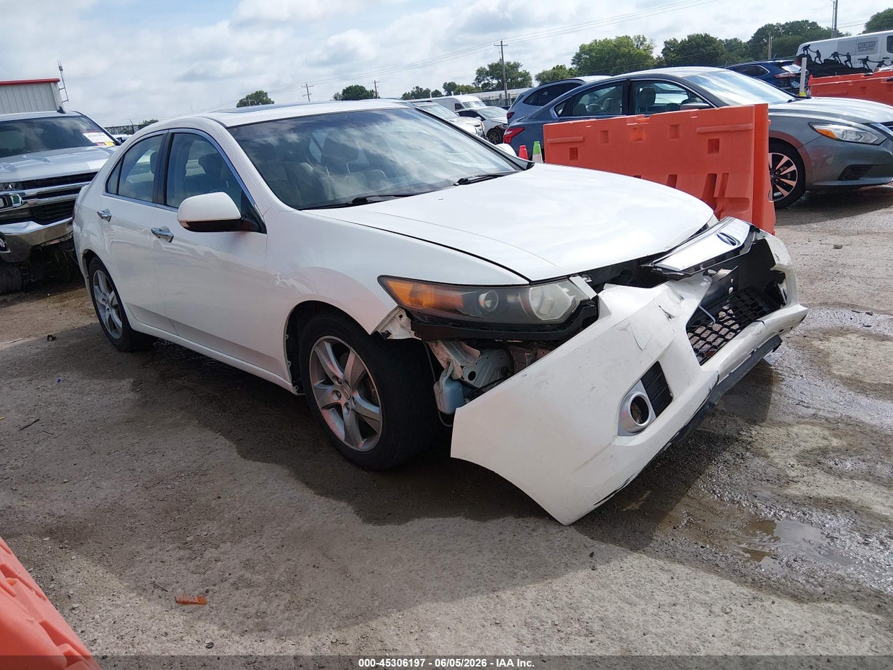 JH4CU2F64BC****** · 2011 ACURA TSX 2.4