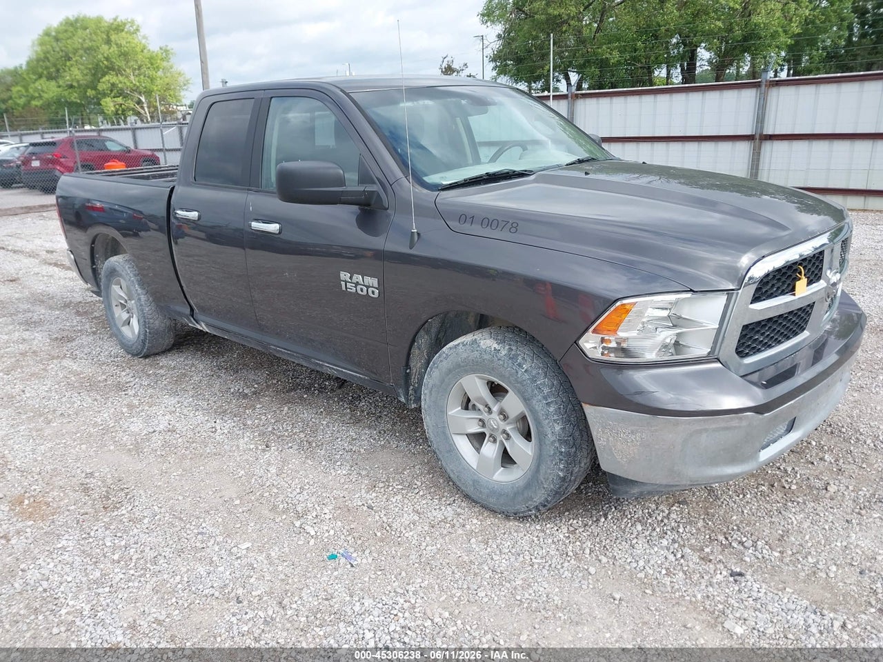 1C6RR6GG1JS****** · 2018 RAM 1500 SLT  4X2 6'4 BOX