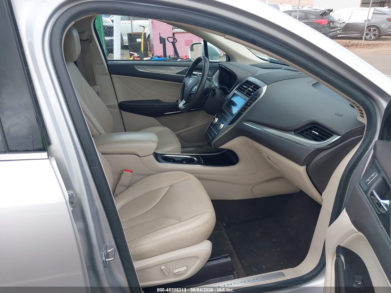 2019 LINCOLN MKC STANDARD · 5/11