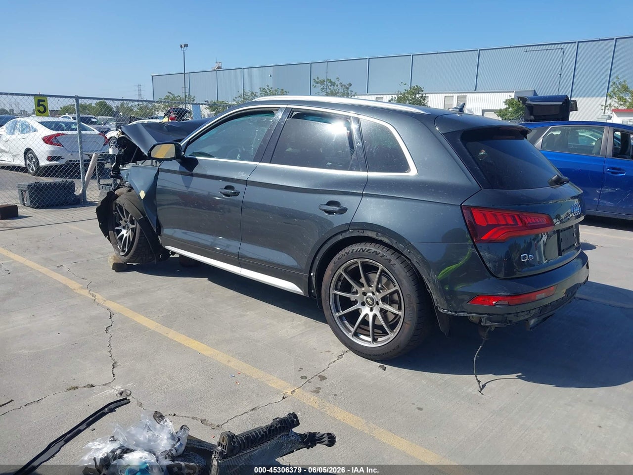 2018 AUDI Q5 2.0T PREMIUM/2.0T TECH PREMIUM · 3/11