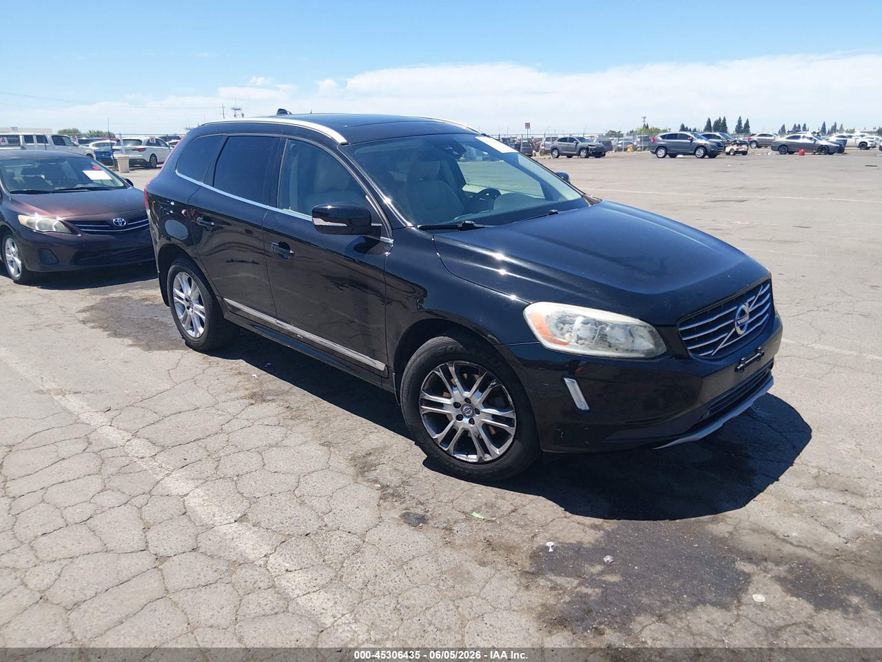 YV440MDK0G2****** · 2016 VOLVO XC60 T5 DRIVE-E PREMIER